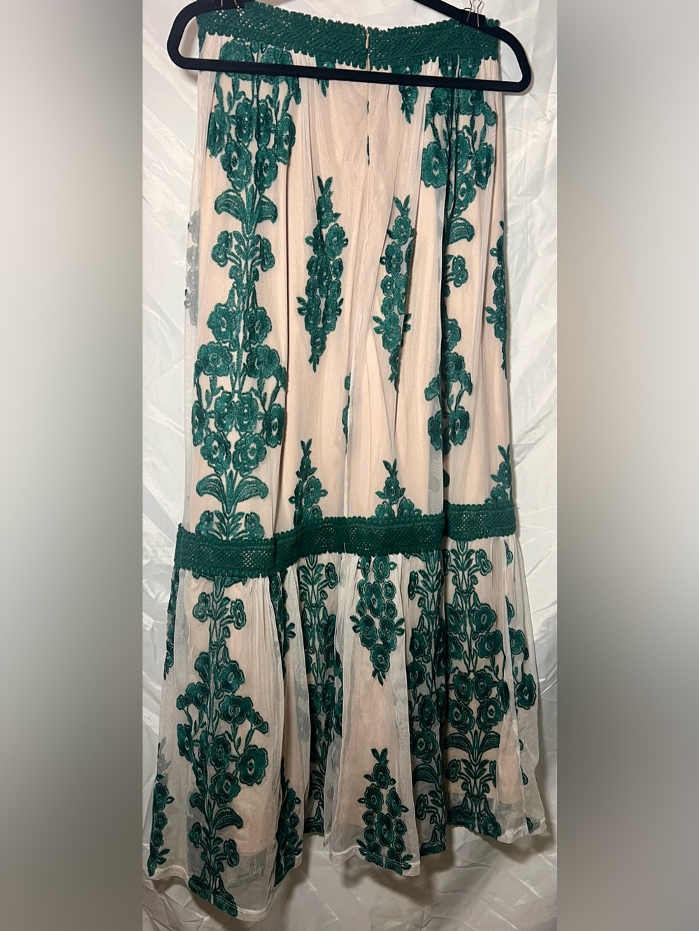 Altar'd State Arissa Floral Embroidered Maxi Skirt Cream Green *Small Flaw* Boho - Picture 2 of 5